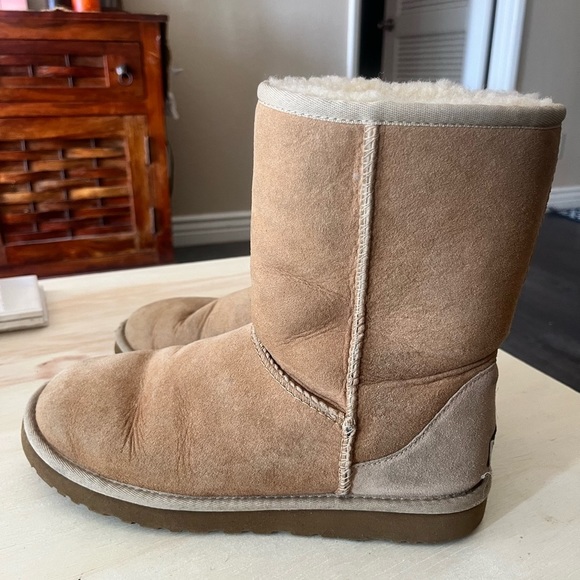 UGG Sheepskin Tan Tall Winter Boots Women’s 8 - Picture 3 of 15